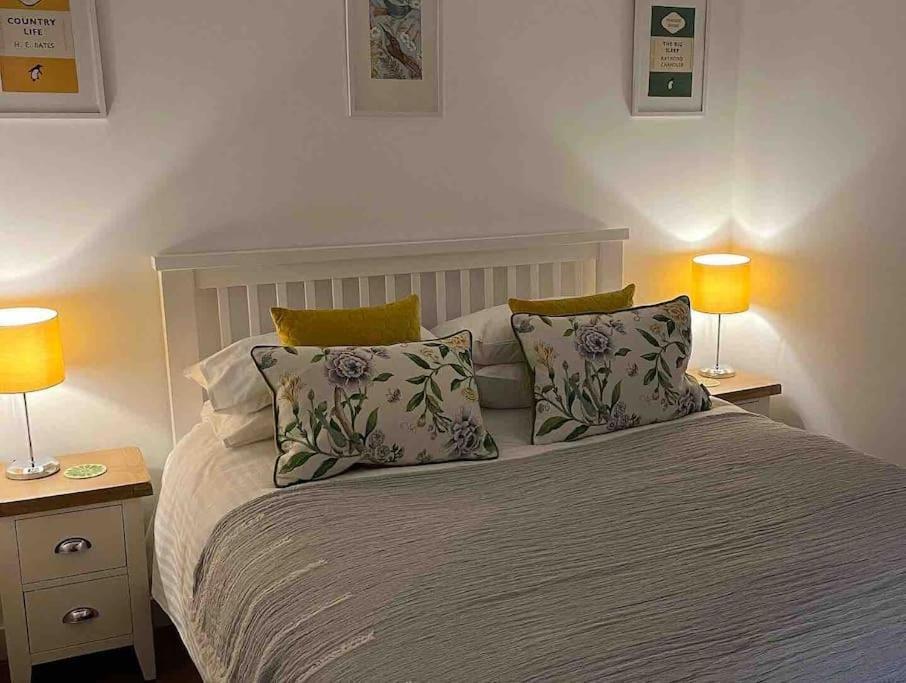No5 At 53 - 2 Bed Apartment In Leek, Staffs Peak District Buitenkant foto