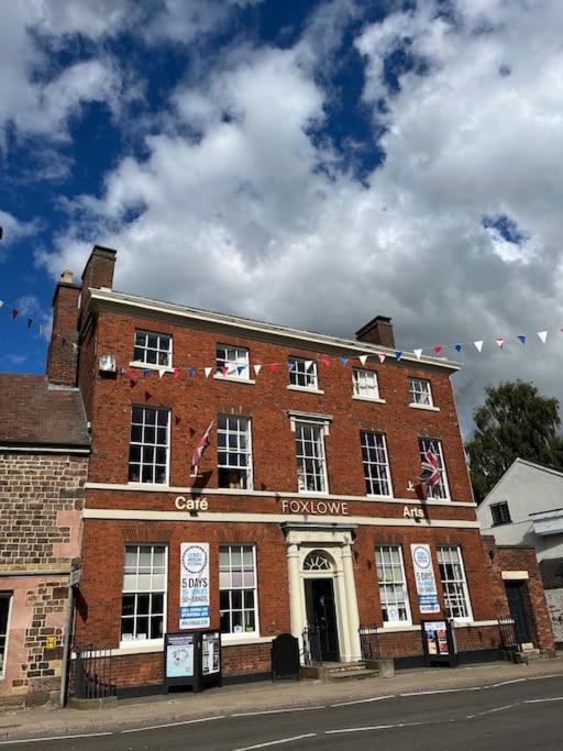 No5 At 53 - 2 Bed Apartment In Leek, Staffs Peak District Buitenkant foto